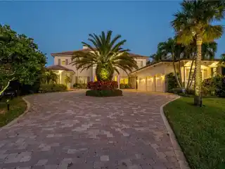 Majestic Oceanfront Estate