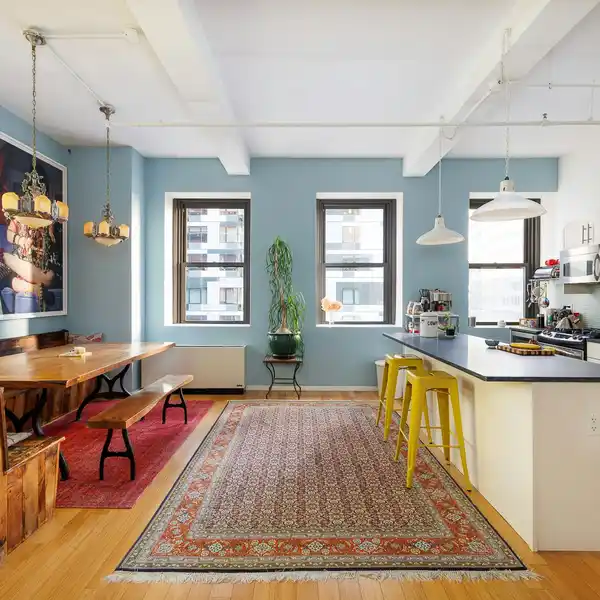 CORNER LOFT WITH MASSIVE TERRACE