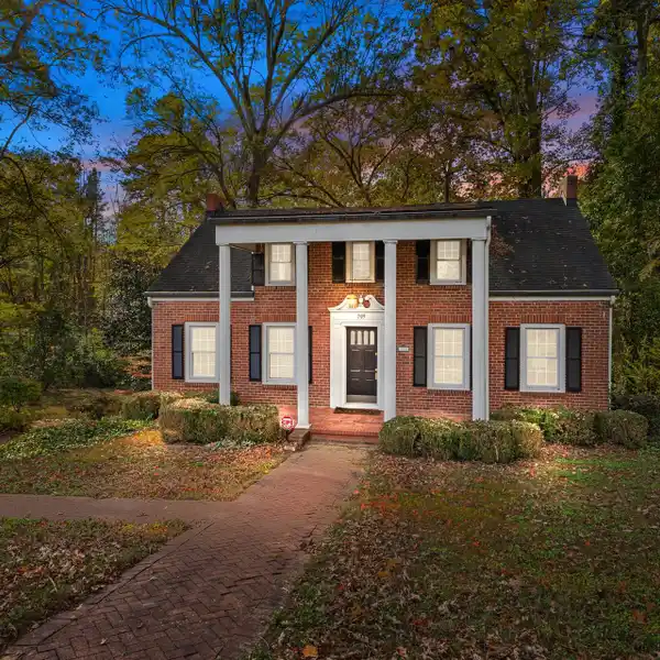EXCEPTIONAL PROPERTY IN THE HEART OF DOWNTOWN HUNTERSVILLE