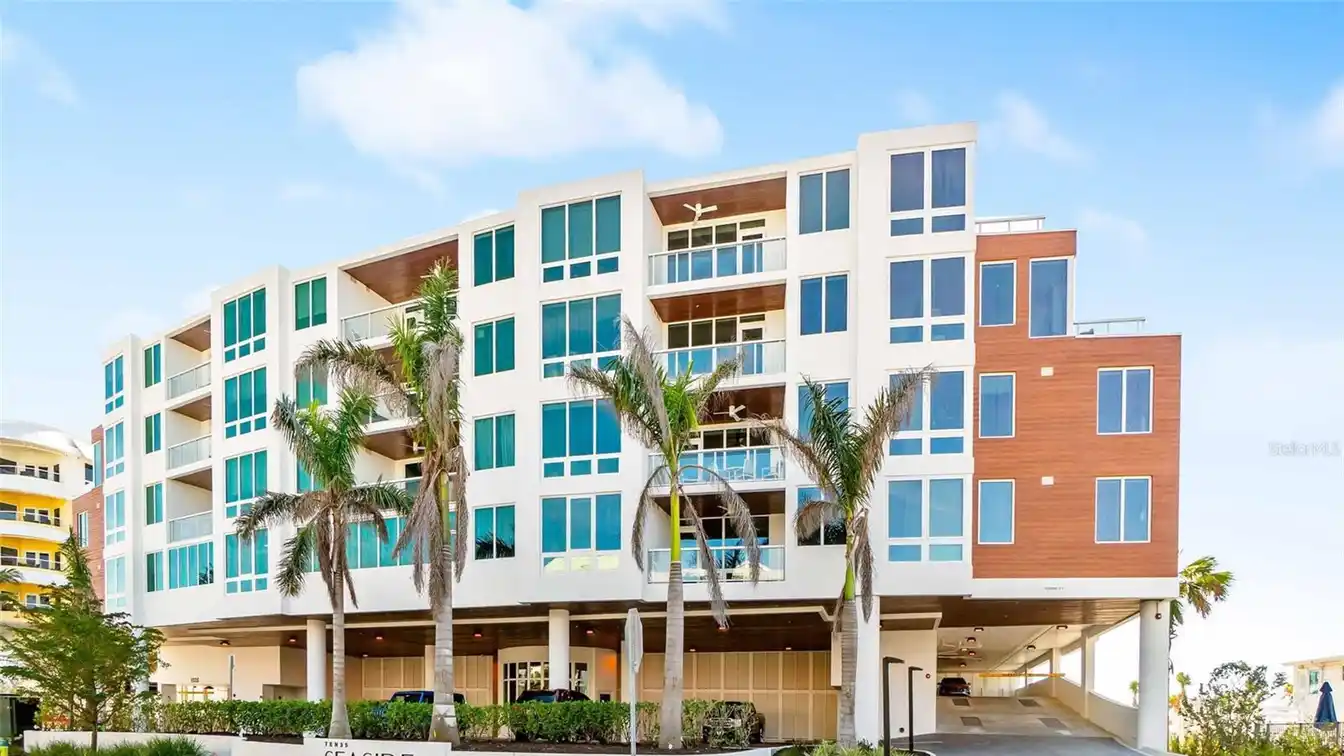Unparalleled Elegance and Coastal Serenity