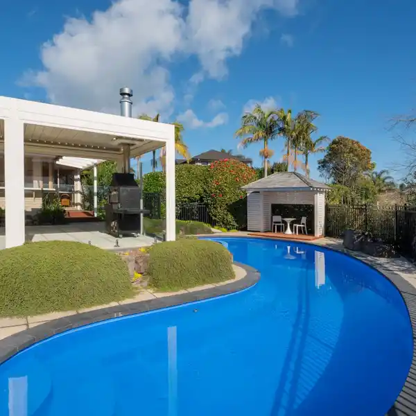 ELEGANT HOME WITH RESORT AMENITIES AND GARDEN OASIS