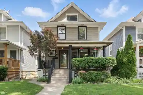 Beautiful Home in Popular Old Irving Park