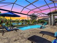 BEAUTIFUL HOME WITH FULL GOLF MEMBERSHIP IN ESPLANADE