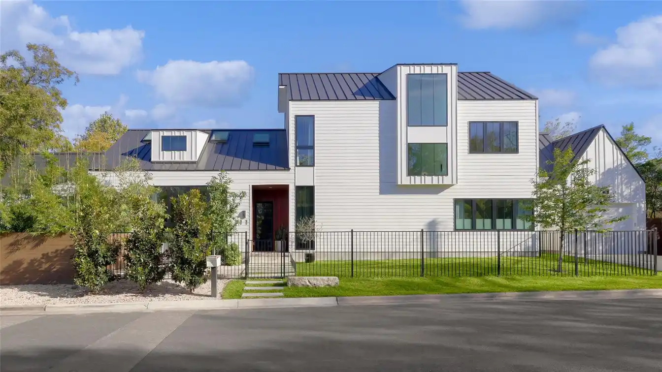 A True One-of-a-kind in Bouldin Creek
