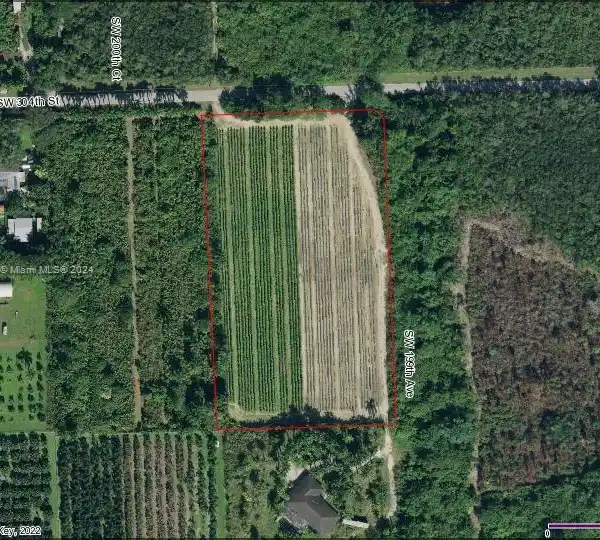 FIVE ACRE TRACT IN THE REDLAND