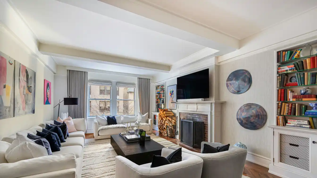 Exquisitely Renovated Classic 6 on Park Avenue