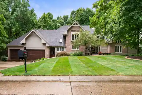 Architect-Designed Geist Oasis with Stunning Views