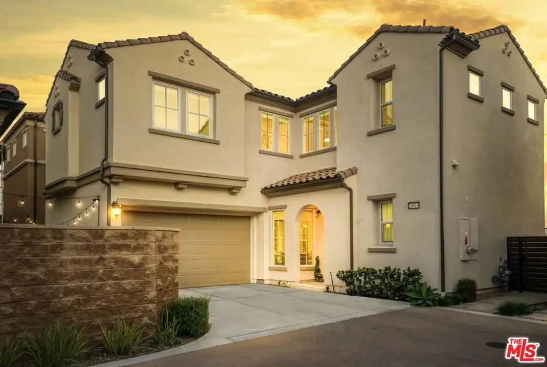 Beautifully Upgraded Home in the Canyons