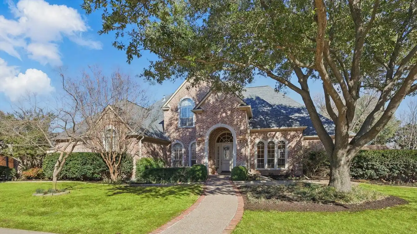 Custom Traditional Home in Desirable Caldwell's Creek