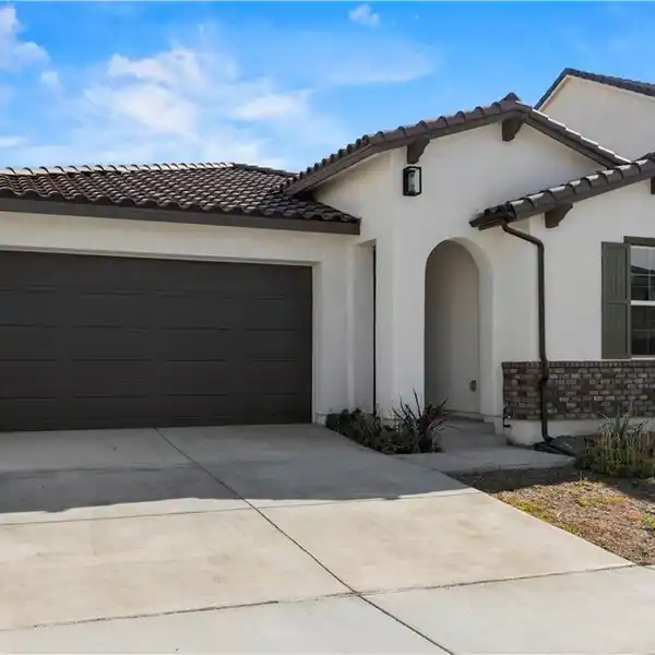 TURNKEY SINGLE-LEVEL HOME FULL OF UPGRADES