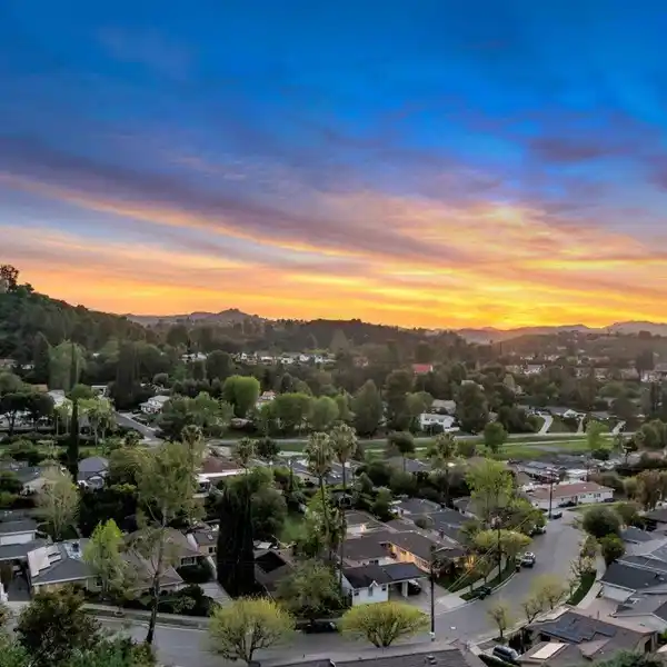 METICULOUSLY REMODELED CUL-DE-SAC HOME