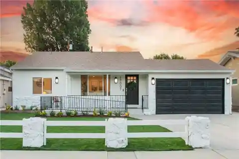 Renovated Beauty in Prime Lake Balboa Location