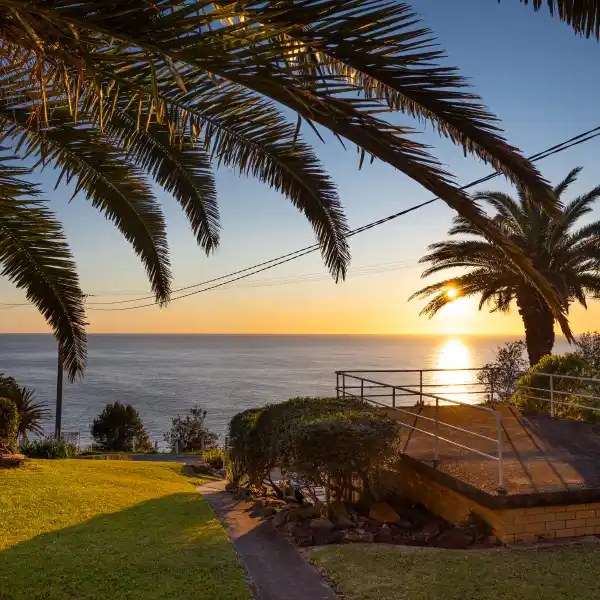 RARE COTTAGE ON THE NORTHERN BEACHES