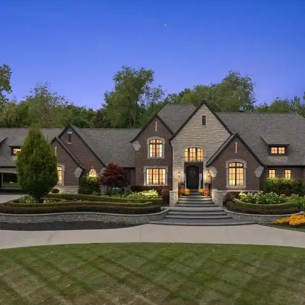 STUNNING DESIGNER HOME WITH SALTWATER POOL