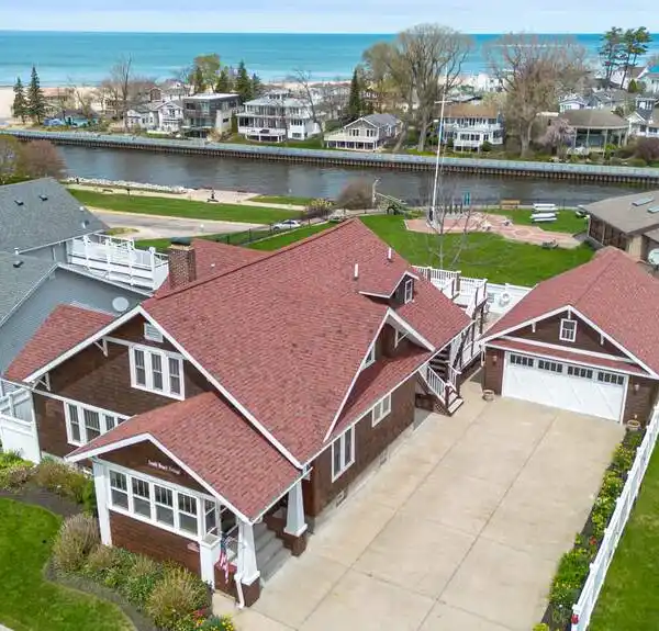 STUNNING SOUTH HAVEN RETREAT WITH LAKE VIEWS, SALTWATER POOL