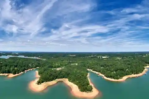 Double Peninsula Lot on Lake Hartwell