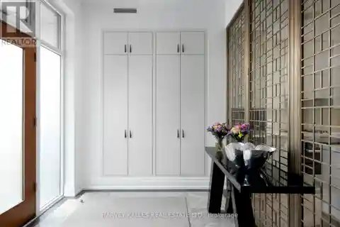 Opulent Spacious Townhome