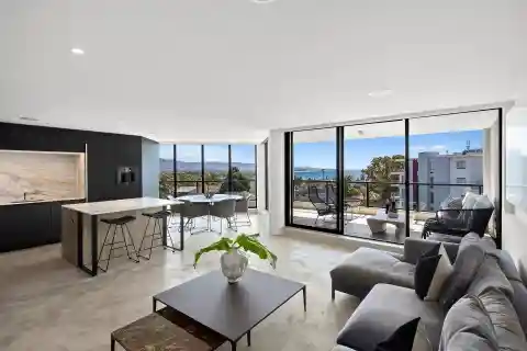 Stunning Apartment with Coastline Views