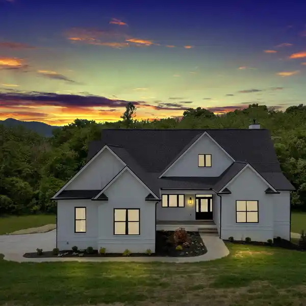 THE EPITOME OF LUXURY MOUNTAIN LIVING