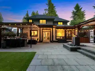 West Side Stunner with All the Bells & Whistles