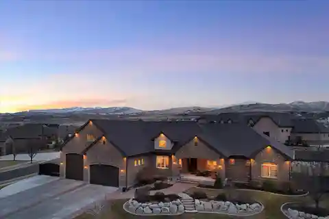 Exquisite Luxury Home on a Sprawling Estate Lot