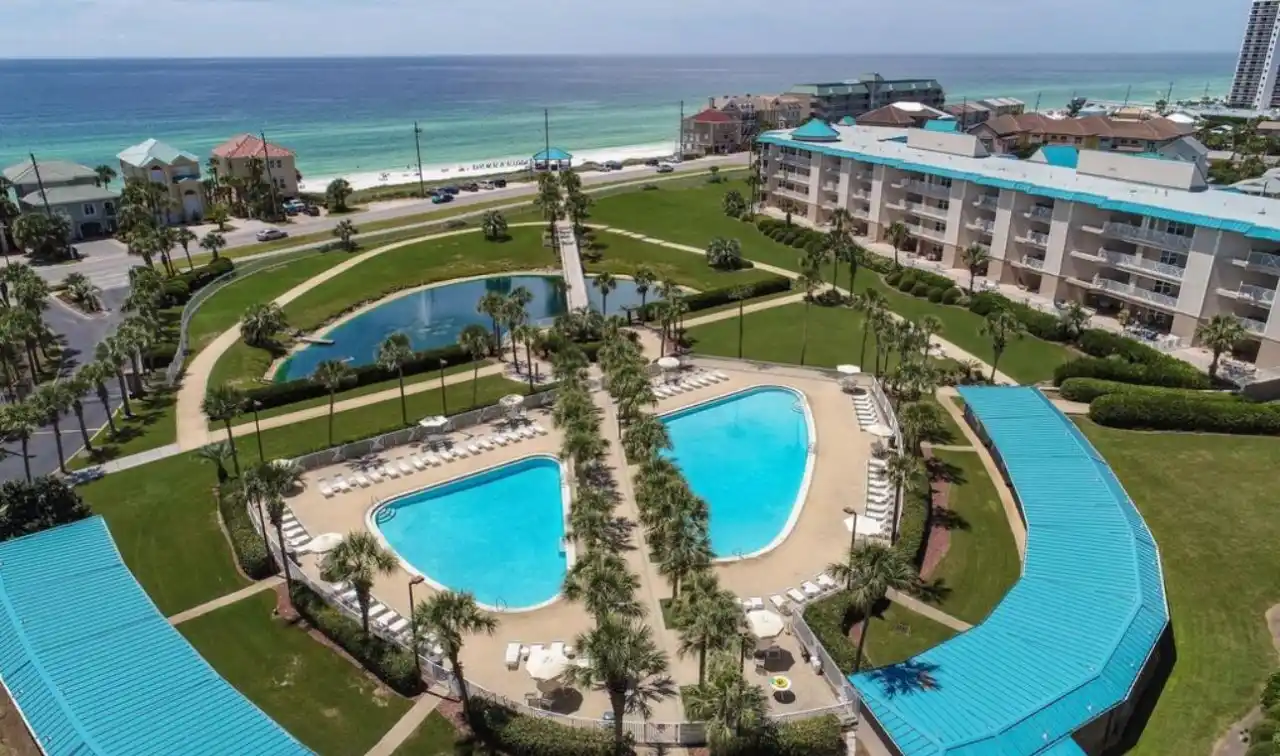 Gorgeous Three Bedroom Condo with Breathtaking Views