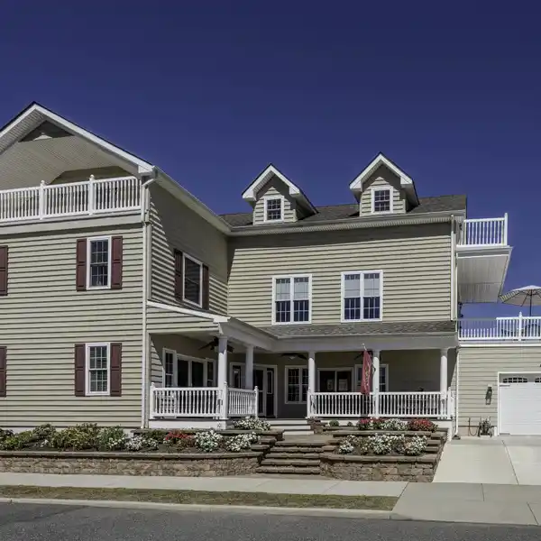 SPACIOUS COASTAL RETREAT WITH EXPANSIVE OUTDOOR LIVING