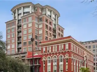 Elevated New Orleans City Living