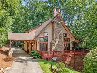 Serene Mountain Haven