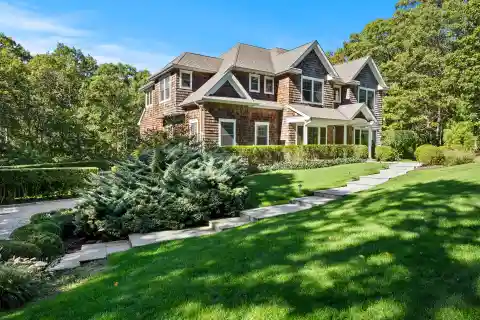 Gorgeous and Secluded in Southampton