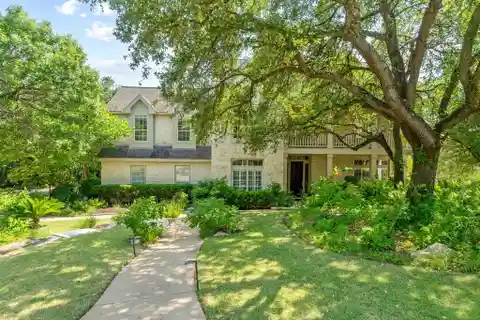 Austin Stone Home on a Private Cul-De-Sac Street