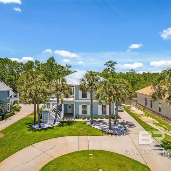 WELCOME TO YOUR DREAM COASTAL RETREAT
