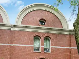 Beautifully Curated Italianate Style Rowhouse