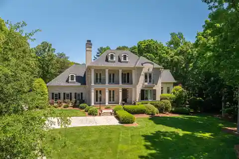 Rare and Stately Private Residence in Belmont