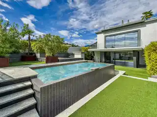 Luxurious Triplex Penthouse