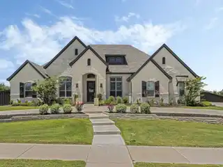 Open-concept Single-story Residence
