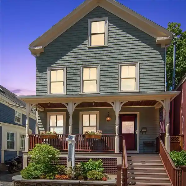 DAZZLING VICTORIAN COTTAGE