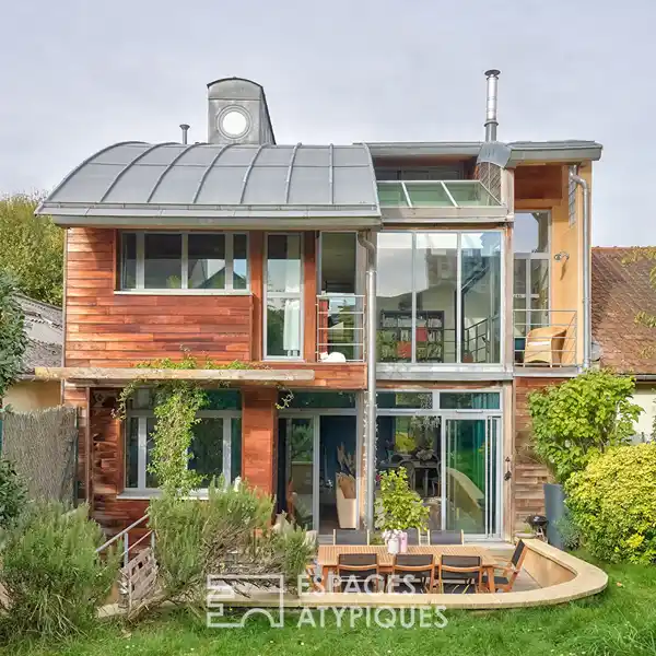 REFINED RESIDENCE IN CHATILLON