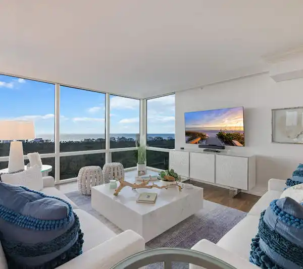 MESMERIZING VIEWS FROM THE CLARIDGE