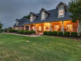 Private Equestrian Estate with Modern Elegance