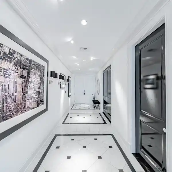 SOPHISTICATED SUB-PENTHOUSE AT THE RITZ-CARLTON RESIDENCES