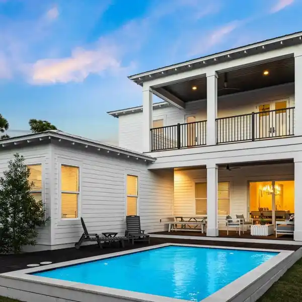 EXQUISITE FULLY FURNISHED CUSTOM HOME