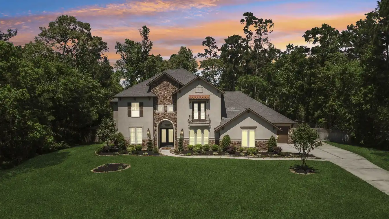 Distinguished Meticulously Updated Residence