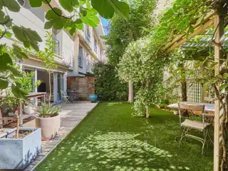 Peaceful Apartment with Garden