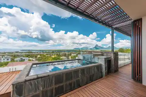 Exquisite Luxury Penthouse