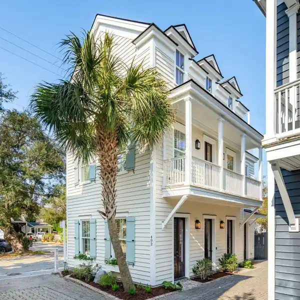 LOCK-AND-LEAVE HOME WITH TIMELESS LOWCOUNTRY CHARM