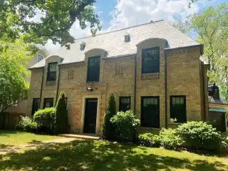 Grand Georgian Estate Home with Vintage Details in Winnetka