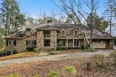 Tremendous Potential at a Prestious Address
