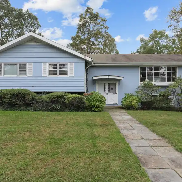 RARE OPPORTUNITY IN PRESTIGIOUS LAKE ISLE ESTATES