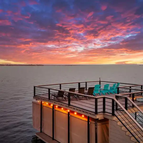 LAKEFRONT LIVING IN PRESTIGIOUS GATED HEATHER WOODS
